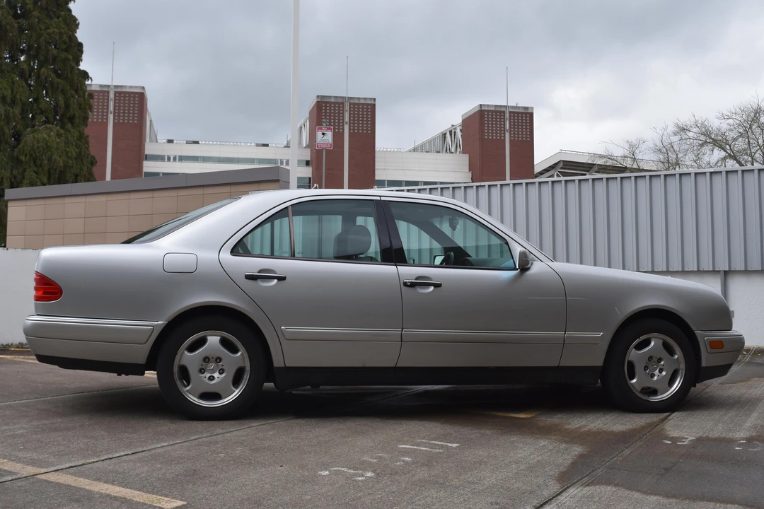 1997 Mercedes-Benz W210 E-Class - Image 3 of 13