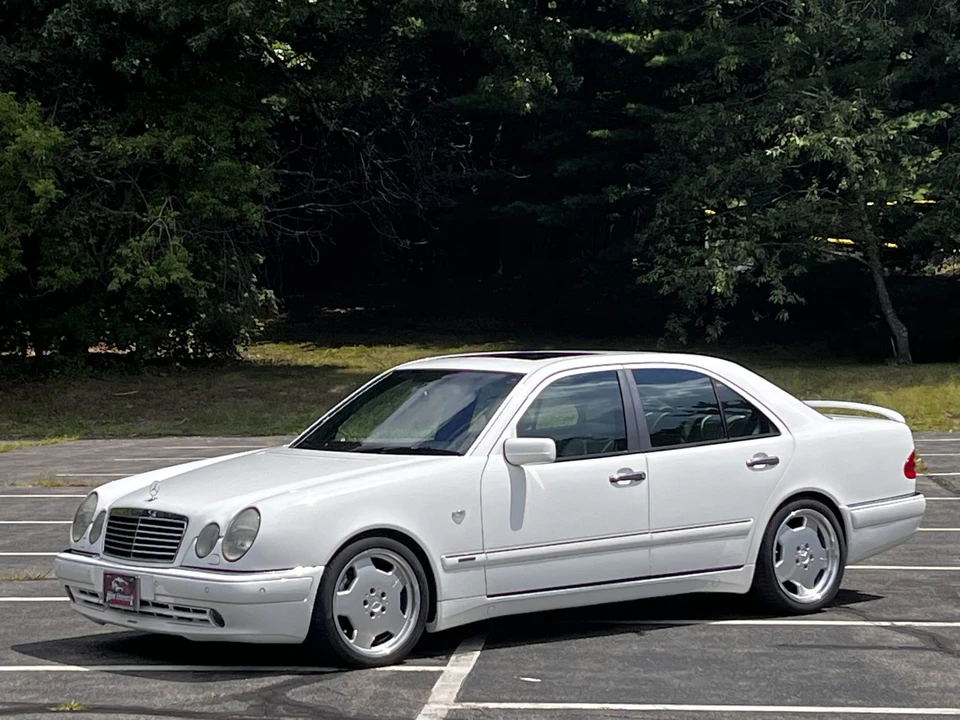 1997 Mercedes-Benz W210 E 36 & E 50 & E 55 & E 60 AMG - Image 2 of 31