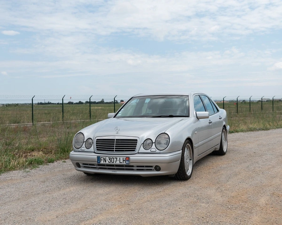 1997 Mercedes-Benz W210 E 36 & E 50 & E 55 & E 60 AMG - Image 4 of 30