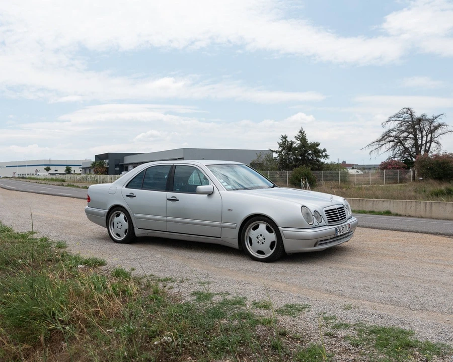 1997 Mercedes-Benz W210 E 36 & E 50 & E 55 & E 60 AMG - Image 16 of 30