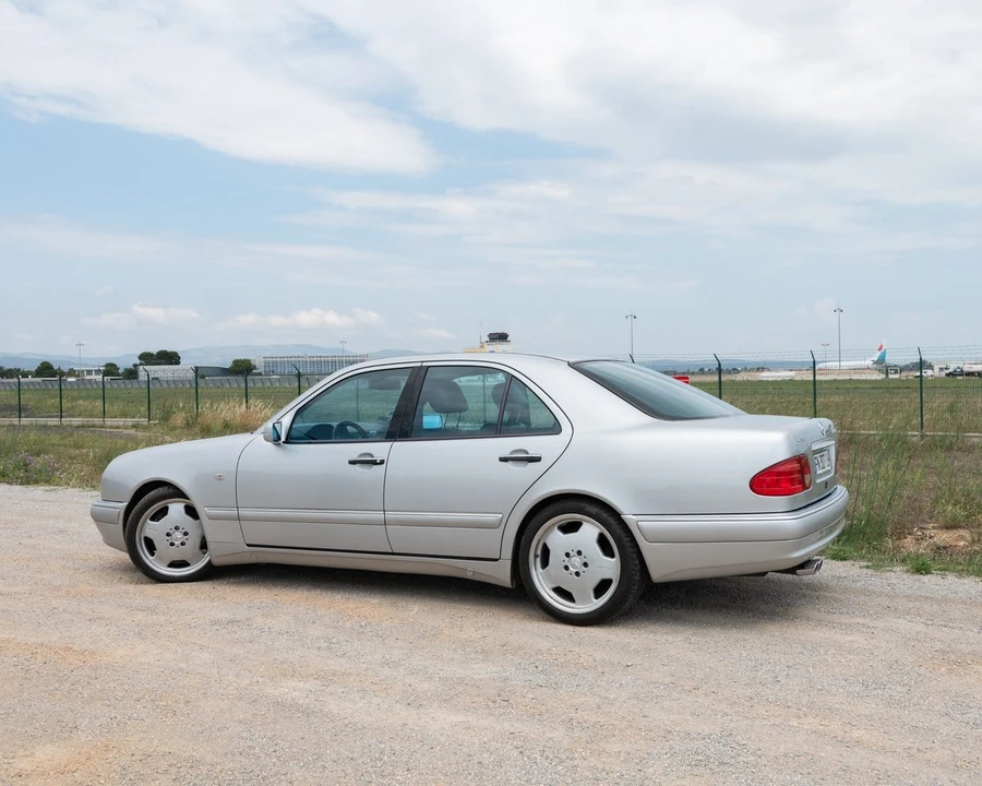 1997 Mercedes-Benz W210 E 36 & E 50 & E 55 & E 60 AMG - Image 9 of 30