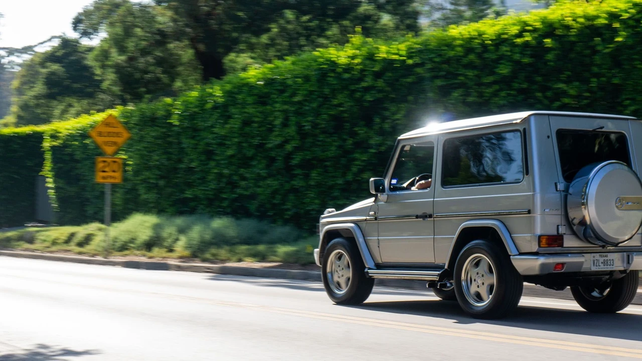 1997 Mercedes-Benz W463 G 36 & G 55 & G 63 & G 65 AMG 1st Gen - Image 12 of 31