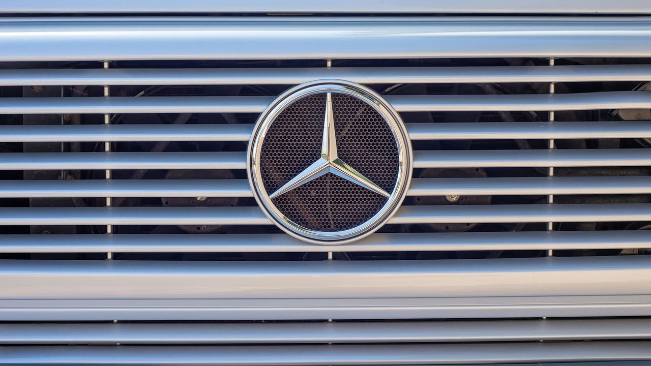 1997 Mercedes-Benz W463 G 36 & G 55 & G 63 & G 65 AMG 1st Gen - Image 17 of 31