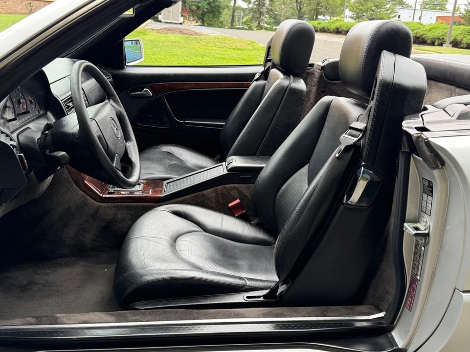 1997 Mercedes-Benz R129 SL-Class - Image 17 of 31