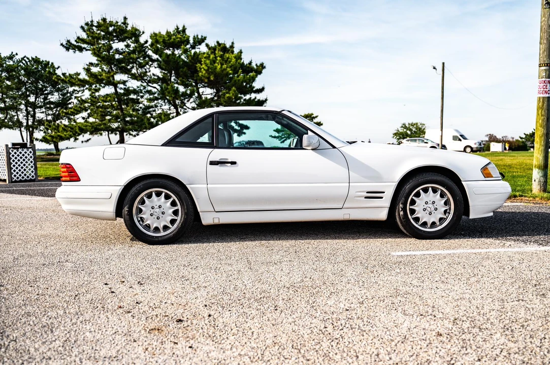1997 Mercedes-Benz R129 SL-Class - Image 10 of 31