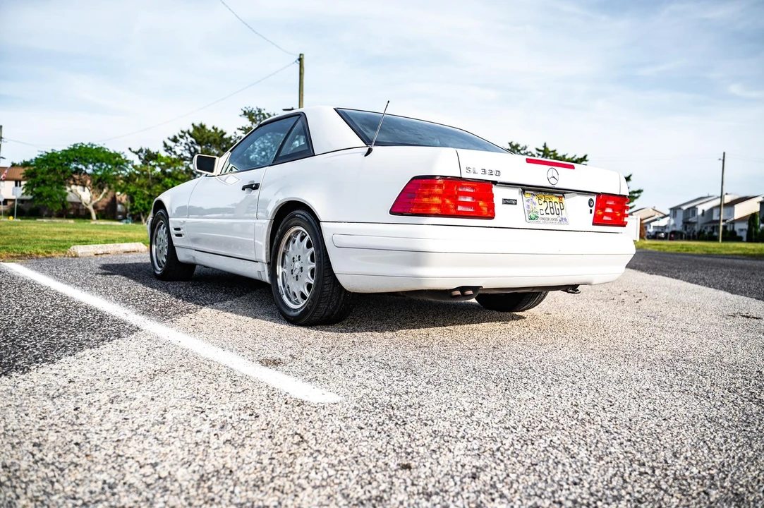 1997 Mercedes-Benz R129 SL-Class - Image 14 of 31