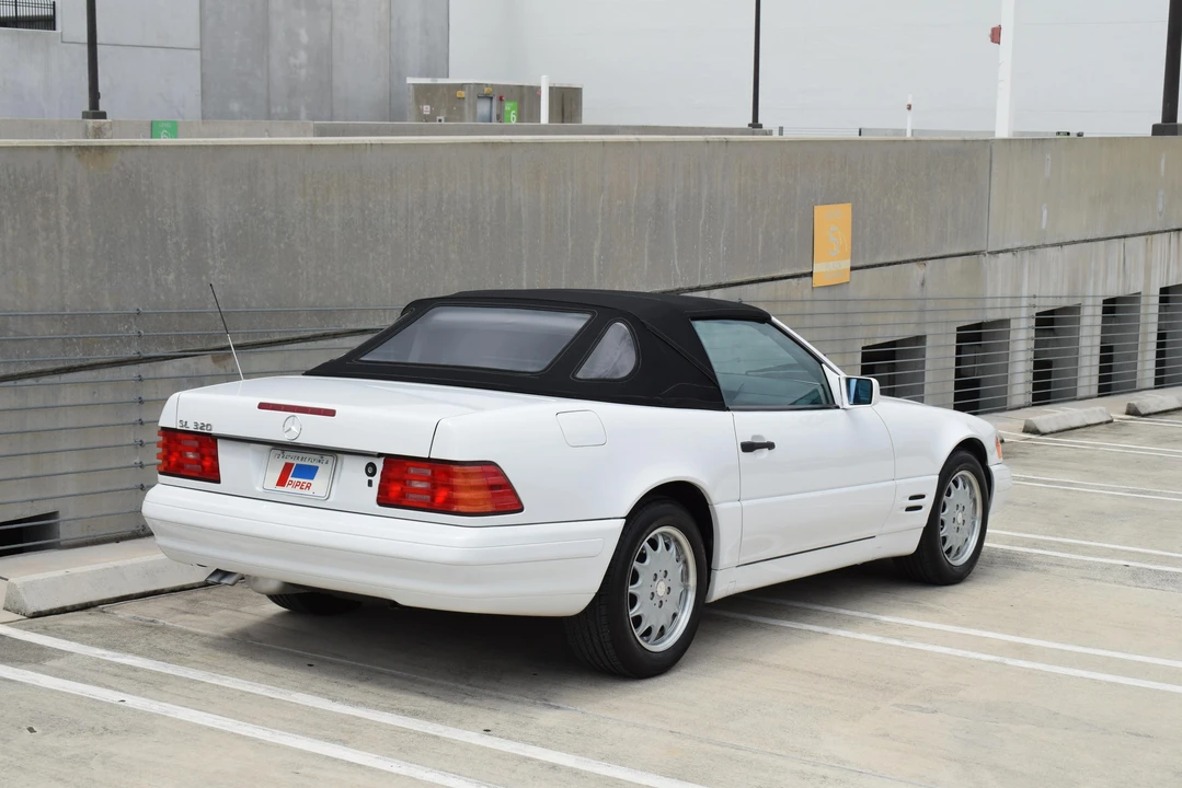 1997 Mercedes-Benz R129 SL-Class - Image 22 of 31