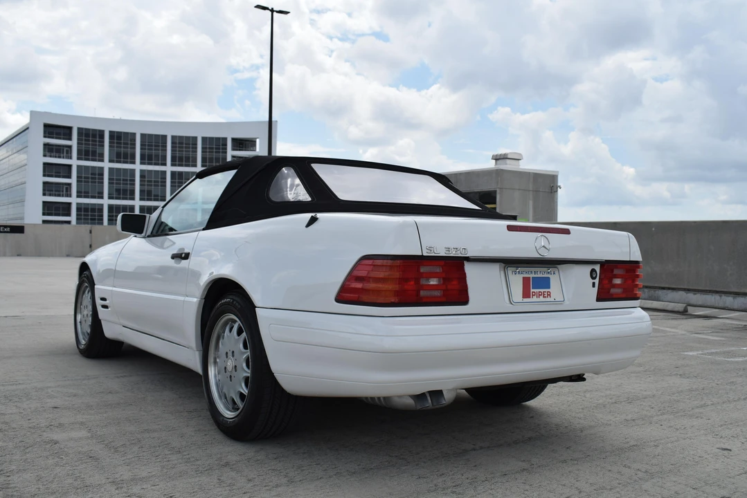 1997 Mercedes-Benz R129 SL-Class - Image 18 of 31