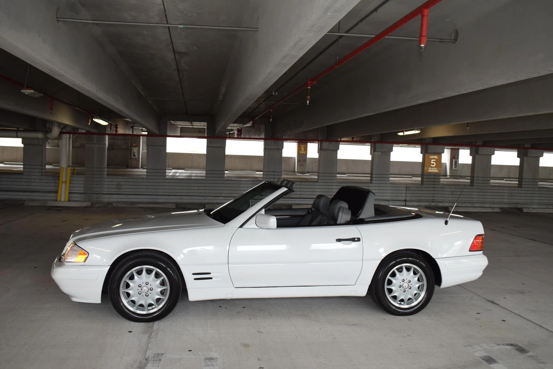 1997 Mercedes-Benz R129 SL-Class - Image 11 of 31