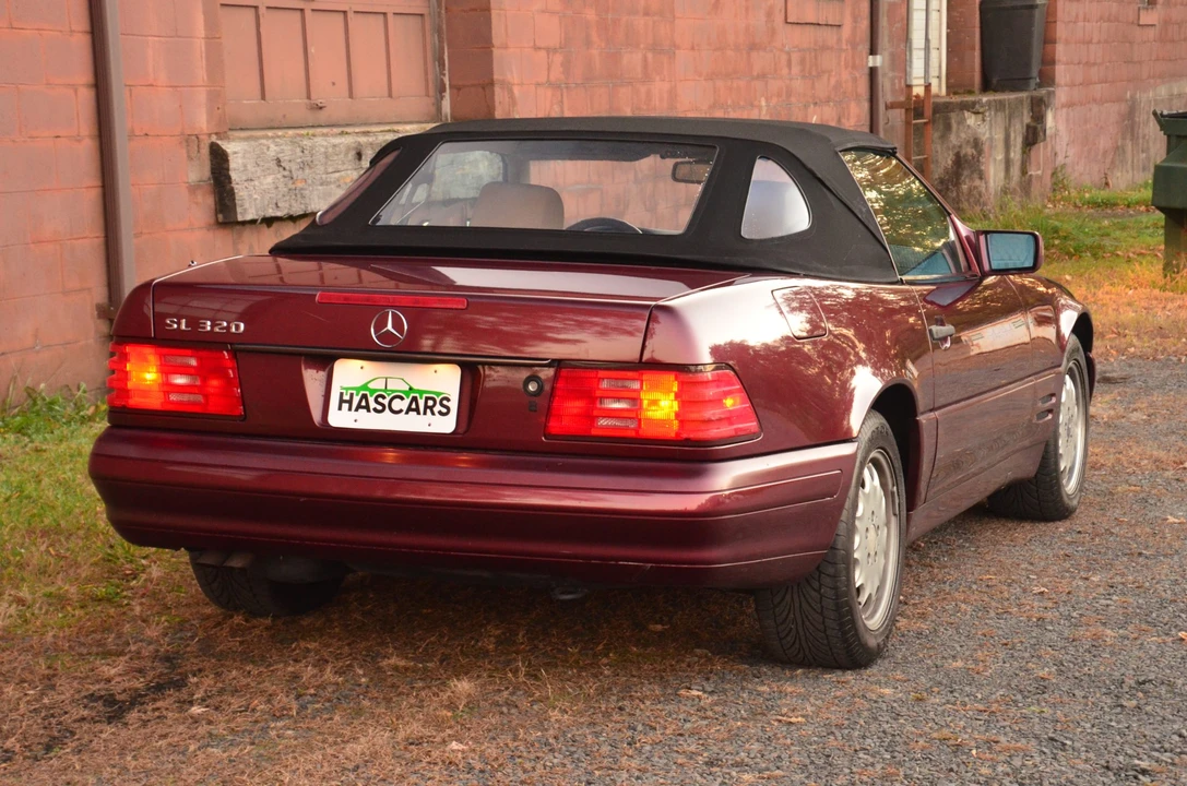 1997 Mercedes-Benz R129 SL-Class - Image 12 of 31