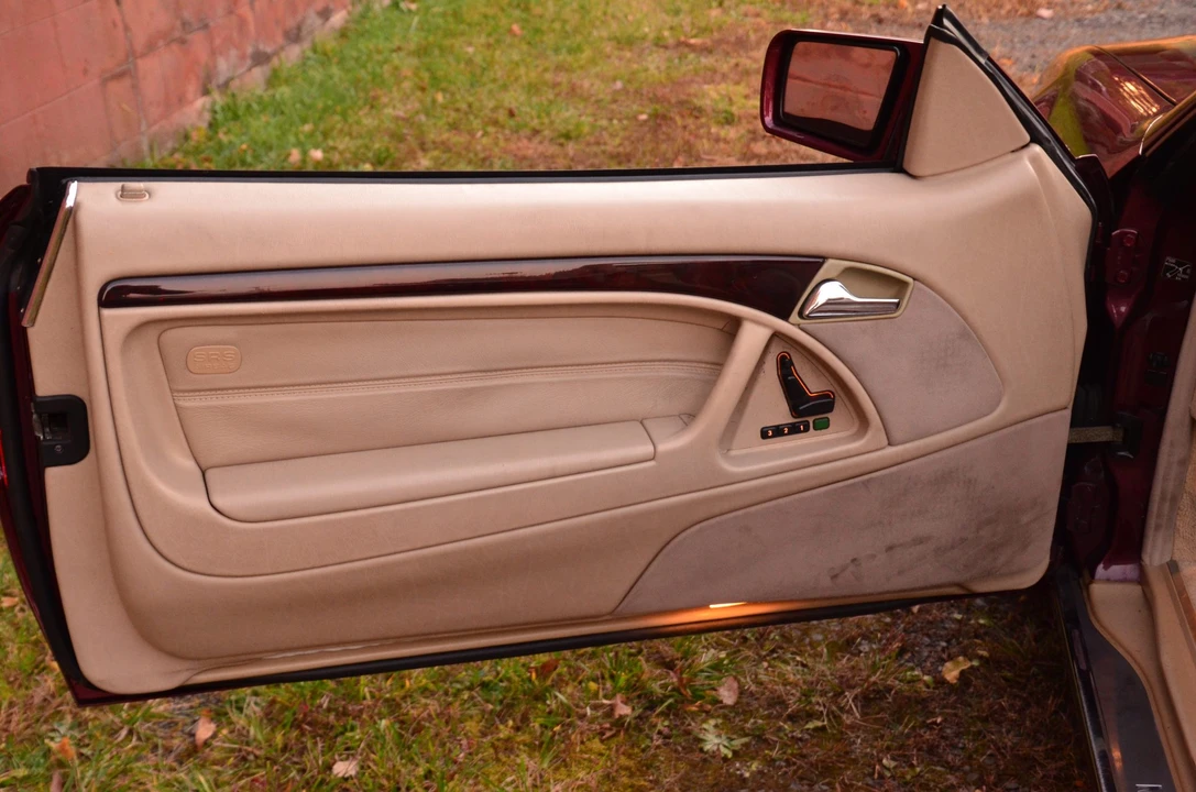 1997 Mercedes-Benz R129 SL-Class - Image 25 of 31