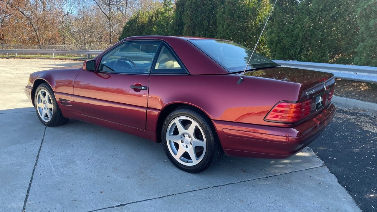 1997 Mercedes-Benz R129 SL-Class - Image 11 of 31