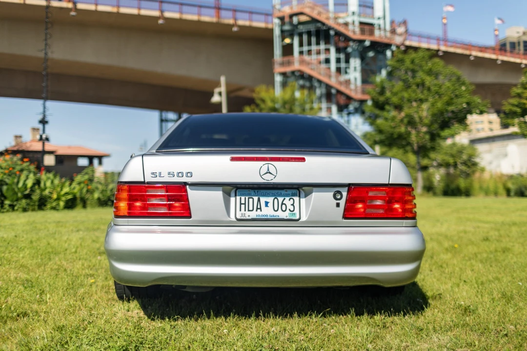 1997 Mercedes-Benz R129 SL-Class - Image 13 of 31