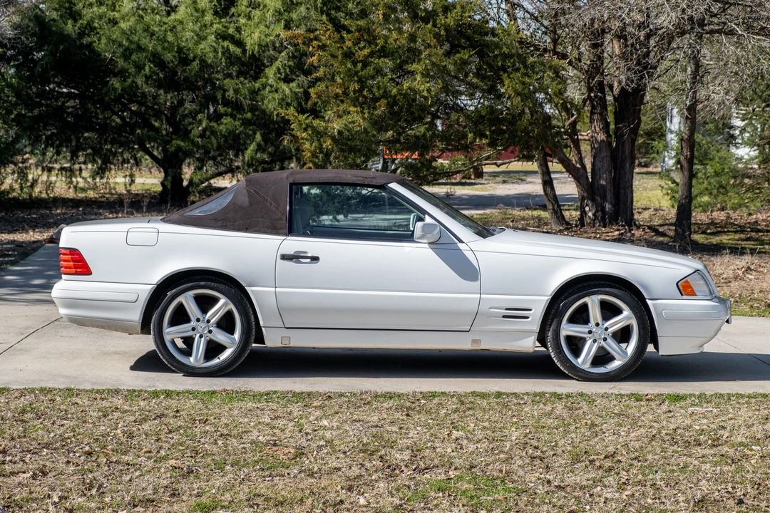 1997 Mercedes-Benz R129 SL-Class - Image 12 of 31