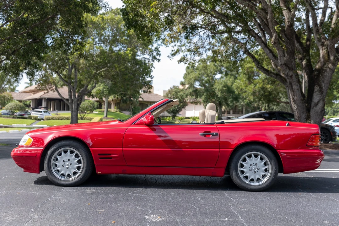 1997 Mercedes-Benz R129 SL-Class - Image 8 of 31