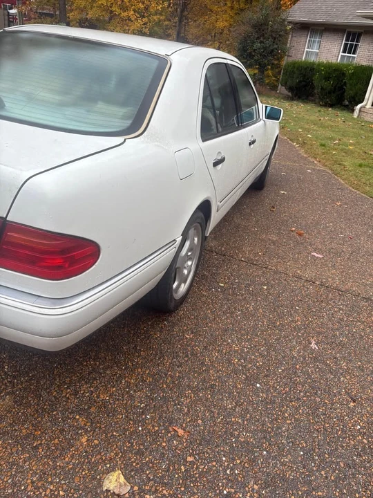 1997 Mercedes-Benz W210 E-Class - Image 4 of 8