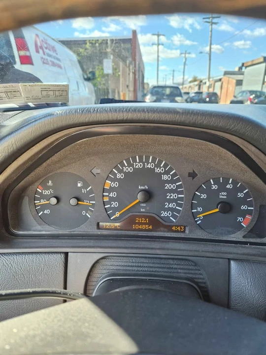1997 Mercedes-Benz W210 E-Class - Image 11 of 18