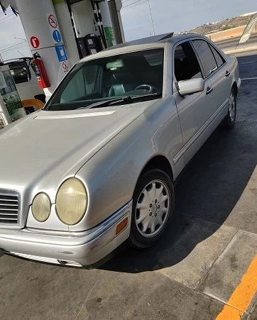1997 Mercedes-Benz W210 E-Class - Image 2 of 2