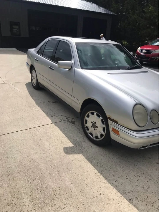 1997 Mercedes-Benz W210 E 36 & E 50 & E 55 & E 60 AMG - Image 10 of 12