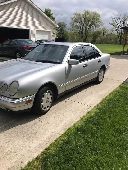 1997 Mercedes-Benz W210 E 36 & E 50 & E 55 & E 60 AMG - Image 11 of 12