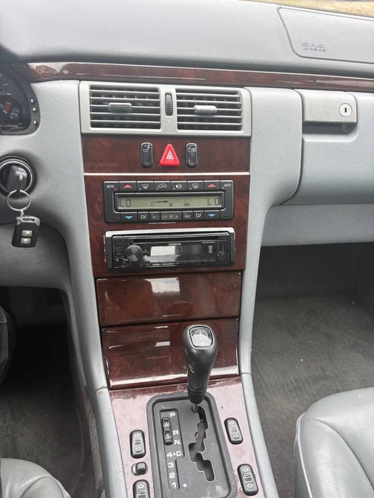 1997 Mercedes-Benz W124 E-Class - Image 15 of 16