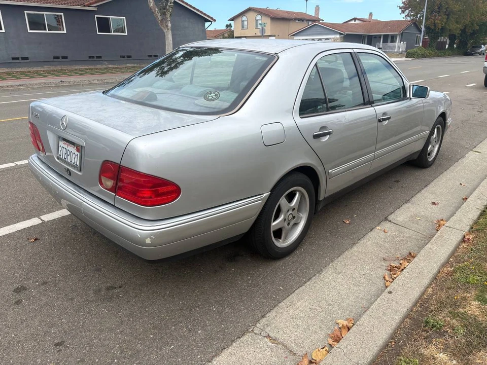 1997 Mercedes-Benz W124 E-Class - Image 3 of 16