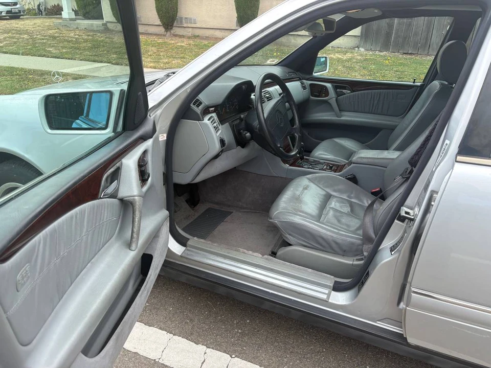 1997 Mercedes-Benz W124 E-Class - Image 5 of 16