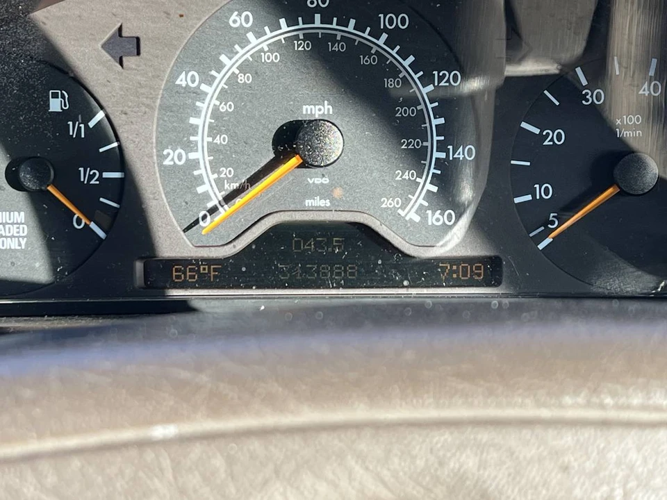 1997 Mercedes-Benz W124 E-Class - Image 7 of 7