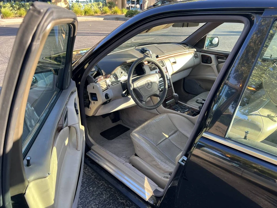 1997 Mercedes-Benz W124 E-Class - Image 6 of 7