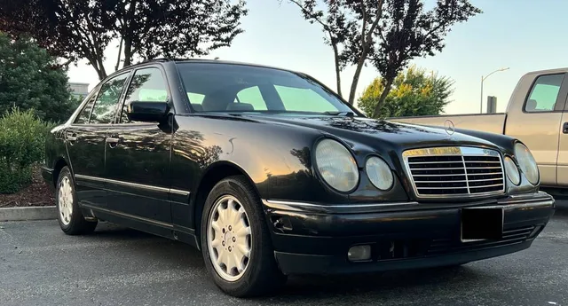 1997 Mercedes-Benz E320