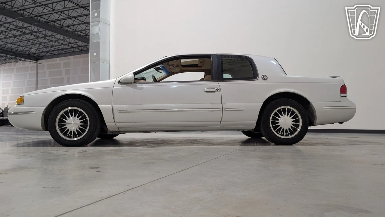 1997 Mercury Cougar 4th+ Gen - Image 8 of 12