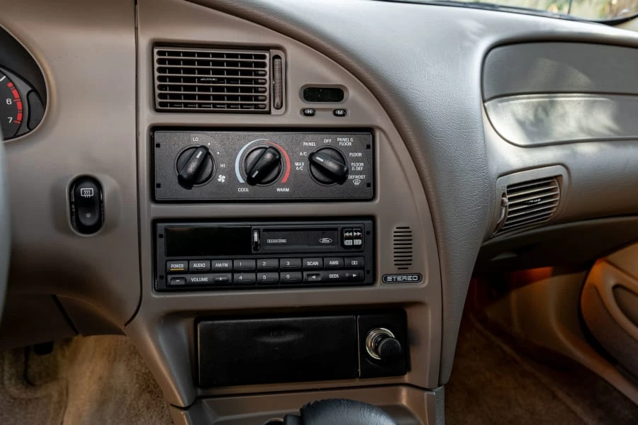 1997 Mercury Cougar 4th+ Gen - Image 18 of 27