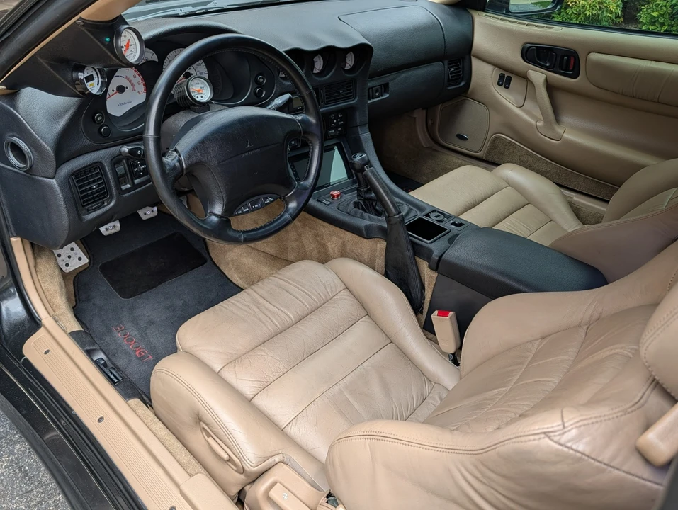 1997 Mitsubishi Galant - Image 22 of 31