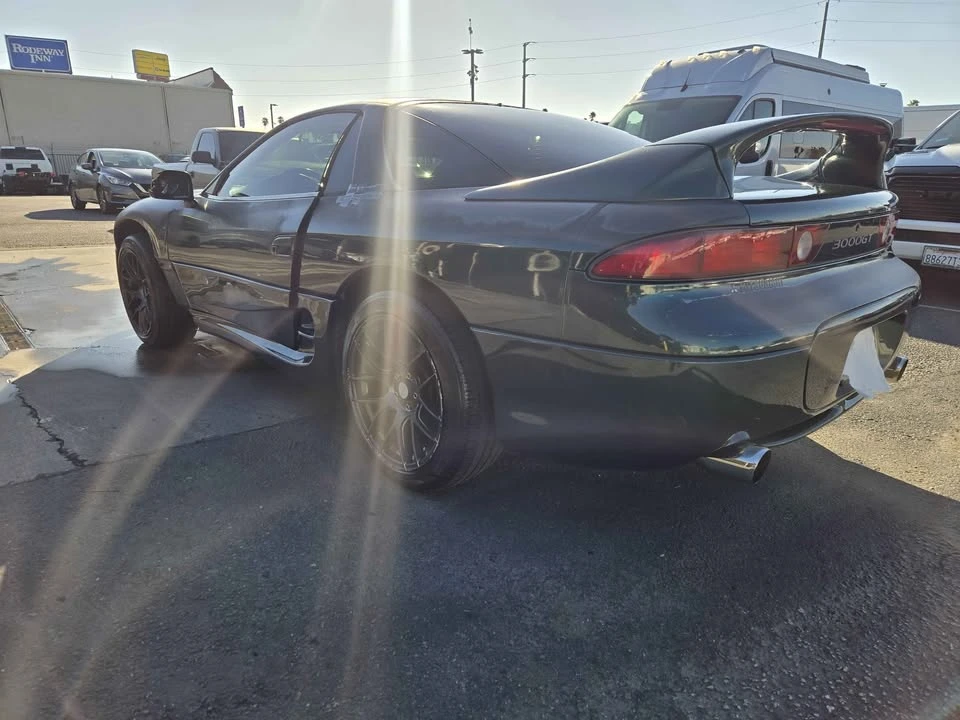 1997 Mitsubishi 3000GT Series 2 - Image 4 of 11