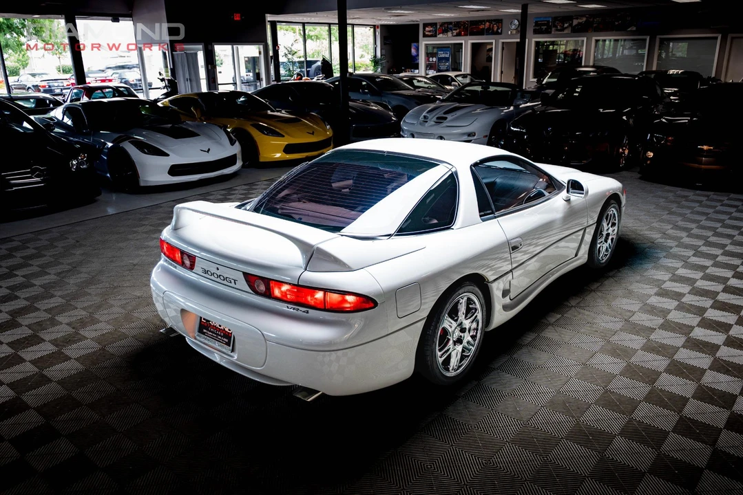 1997 Mitsubishi 3000GT Series 2 - Image 4 of 20