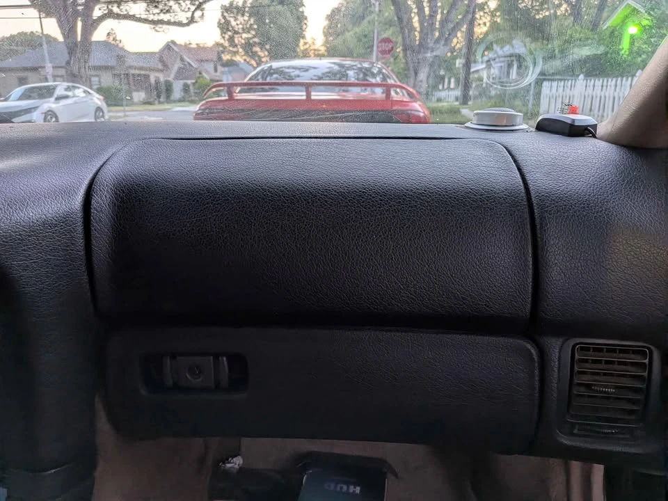 1997 Mitsubishi 3000GT - Image 16 of 17