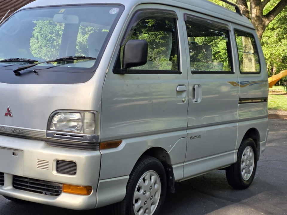 1997 Mitsubishi Chariot 2nd Gen - Image 15 of 31