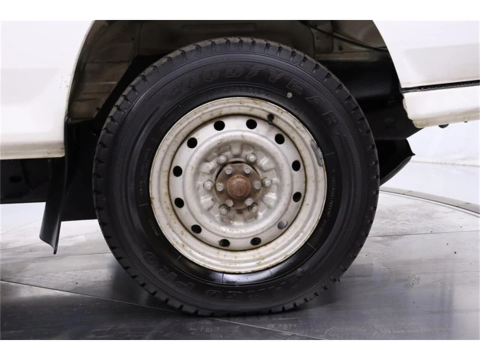 1997 Mitsubishi Delica 4th Gen - Image 21 of 31