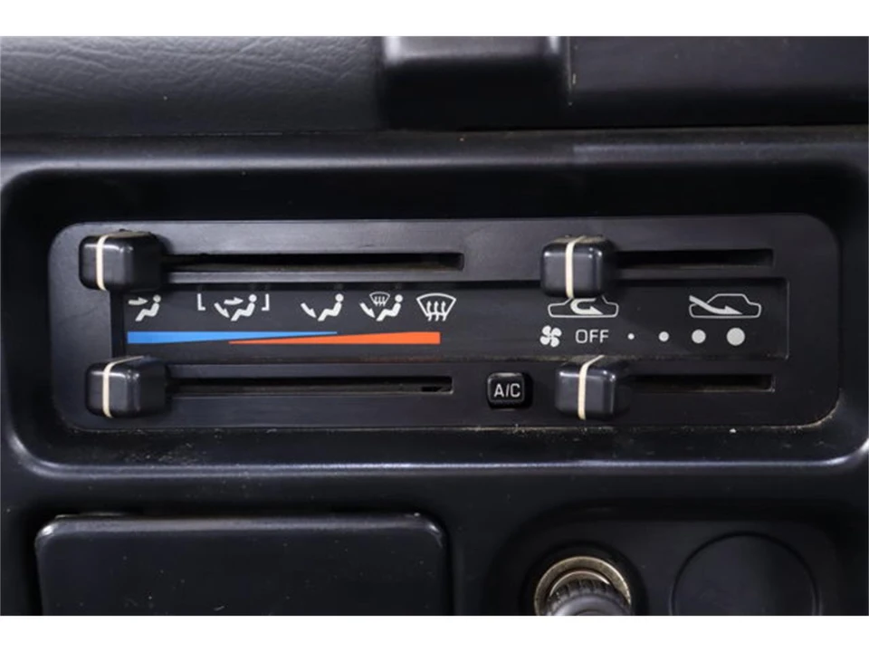 1997 Mitsubishi Delica 4th Gen - Image 11 of 31