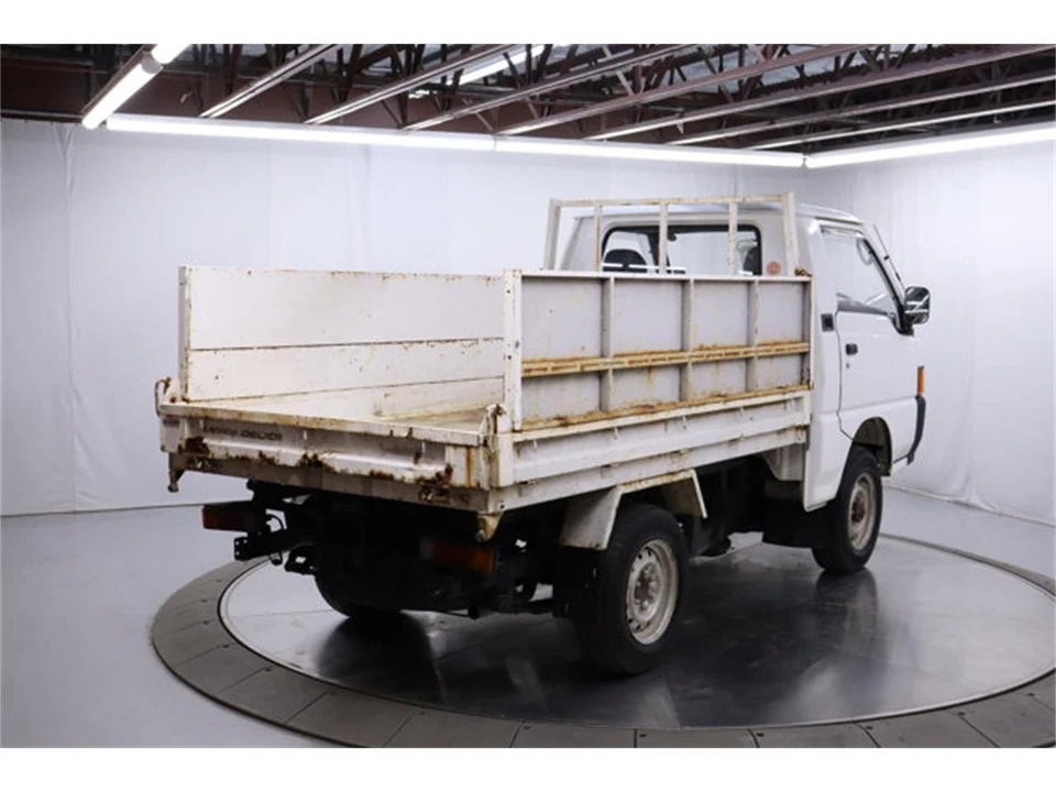 1997 Mitsubishi Delica 4th Gen - Image 7 of 31