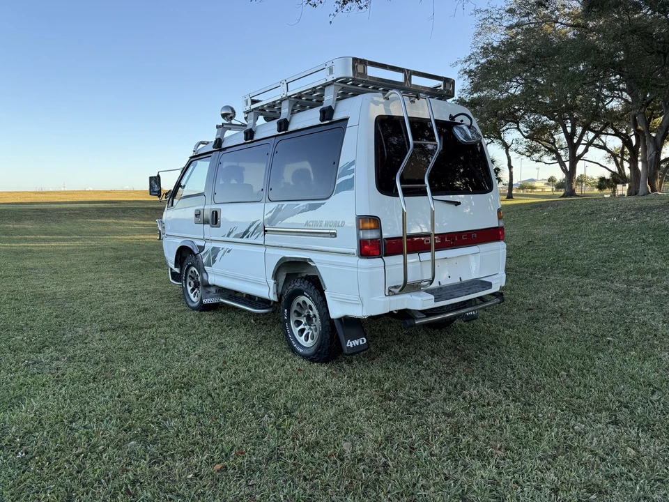 1997 Mitsubishi Delica 4th Gen - Image 5 of 21