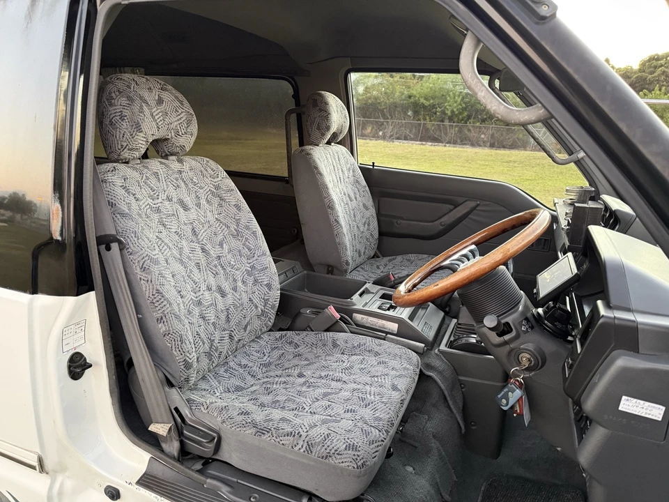 1997 Mitsubishi Delica 4th Gen - Image 16 of 21