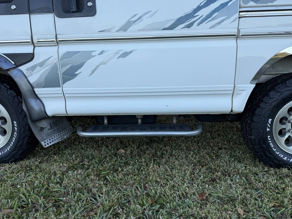 1997 Mitsubishi Delica 3rd Gen - Image 30 of 31