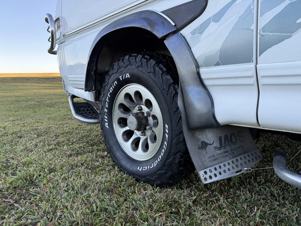 1997 Mitsubishi Delica 3rd Gen - Image 26 of 31