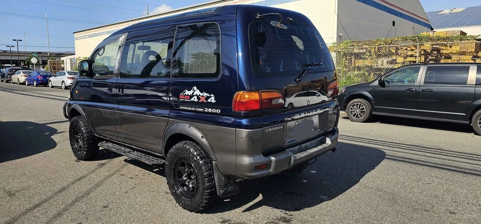 1997 Mitsubishi Delica 4th Gen - Image 6 of 15