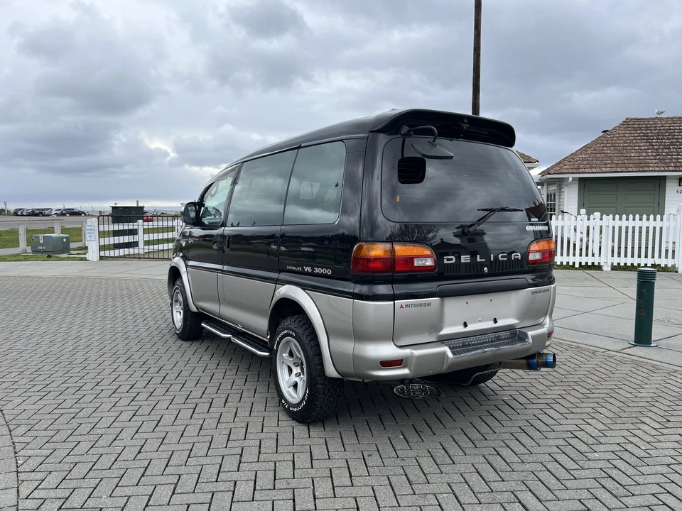 1997 Mitsubishi Delica 4th Gen - Image 6 of 31