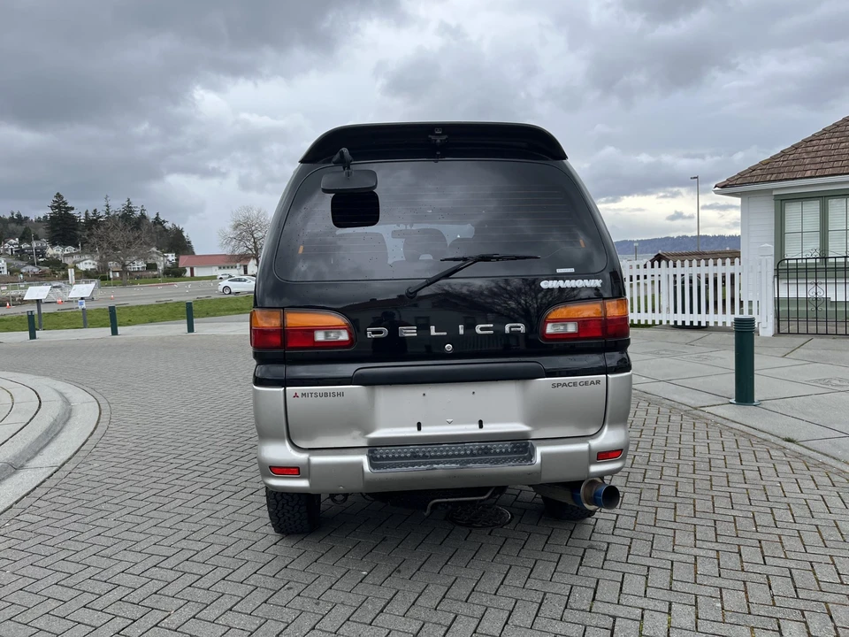 1997 Mitsubishi Delica 4th Gen - Image 8 of 31