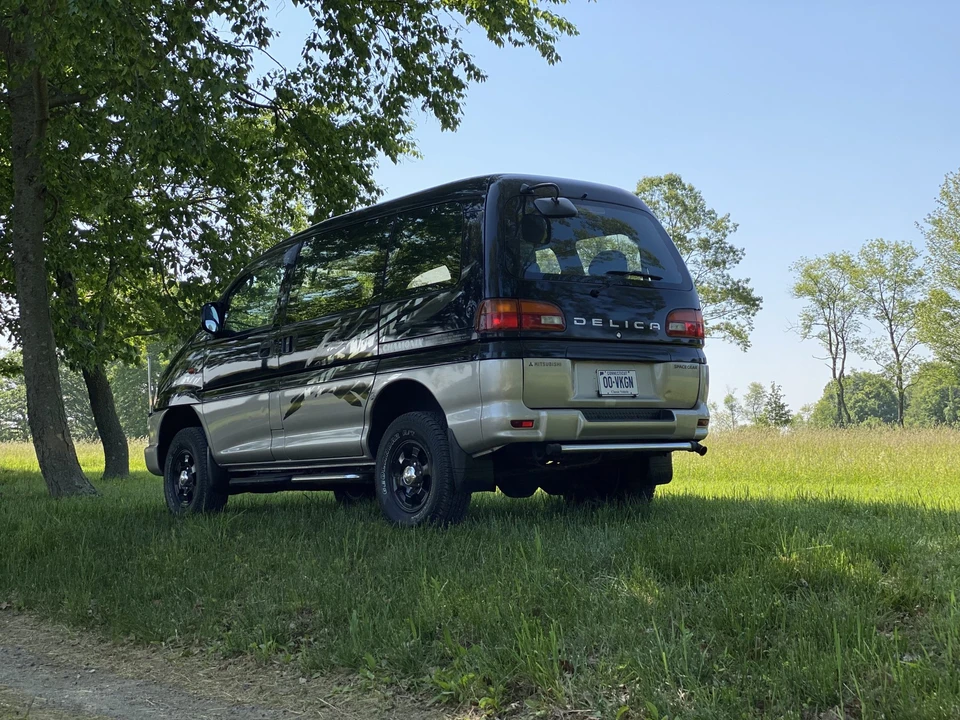 1997 Mitsubishi Delica 4th Gen - Image 4 of 31