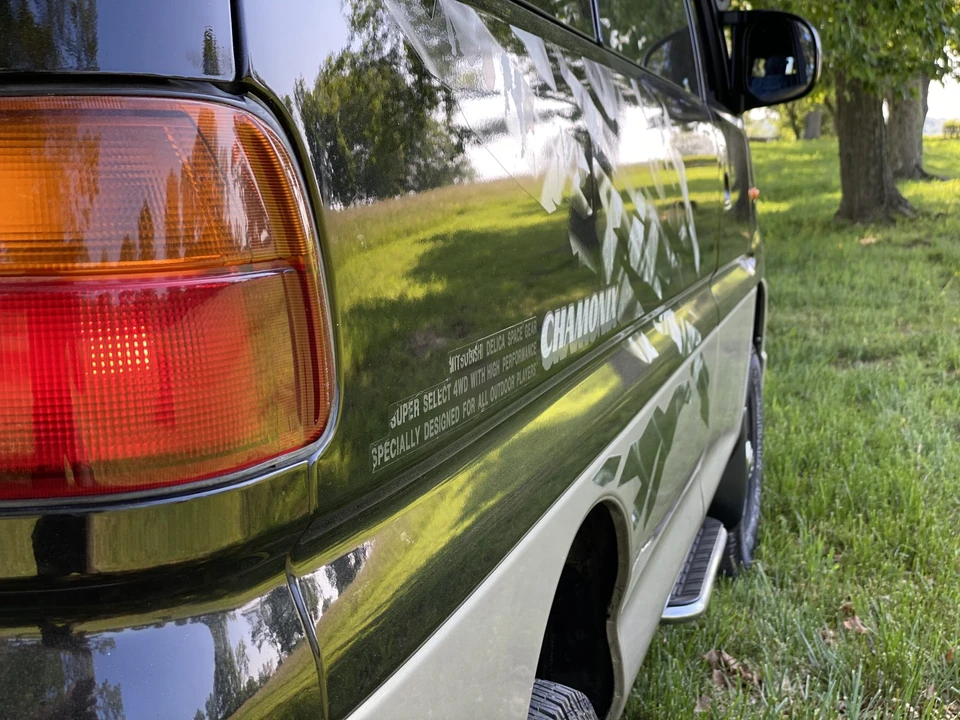 1997 Mitsubishi Delica 4th Gen - Image 30 of 31