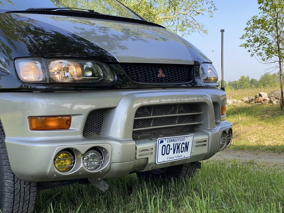 1997 Mitsubishi Delica 4th Gen - Image 10 of 31